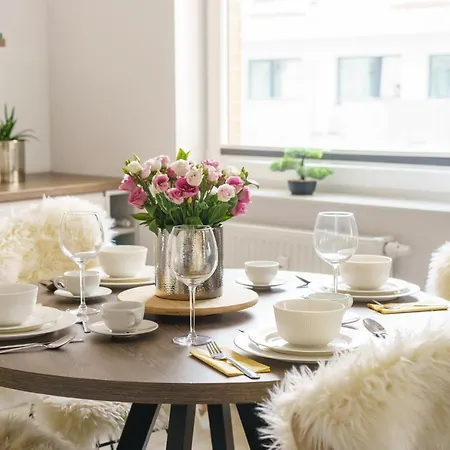 Lighthouse - Kasprowicza 100 * Kołobrzeg