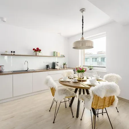 Lighthouse - Kasprowicza 100 Lejlighed *